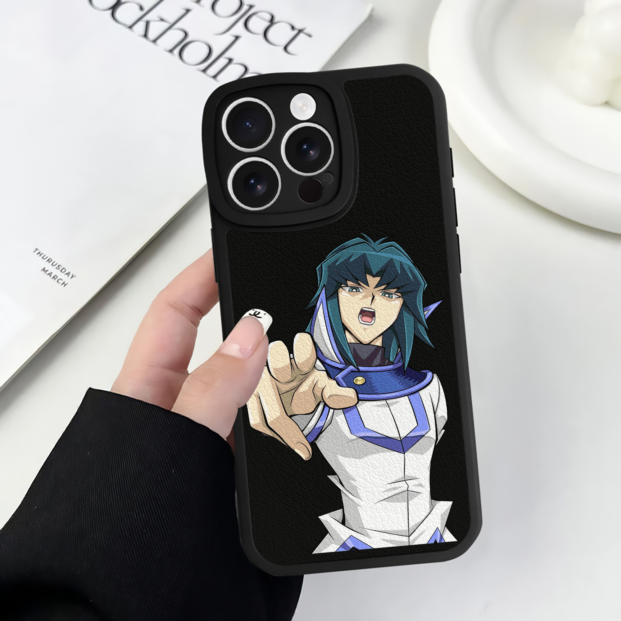 遊☆戯☆王 Yu-Gi-Oh! 【iPhone 16シリーズ対応】シリコンスマホケース（レザー調） 材質：シリコン